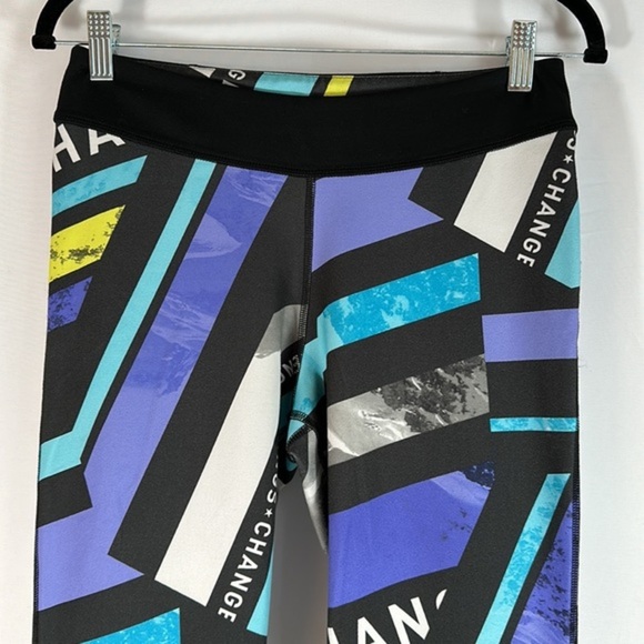 Reebok Black & Purple Cropped Athletic Leggings - Picture 3 of 8